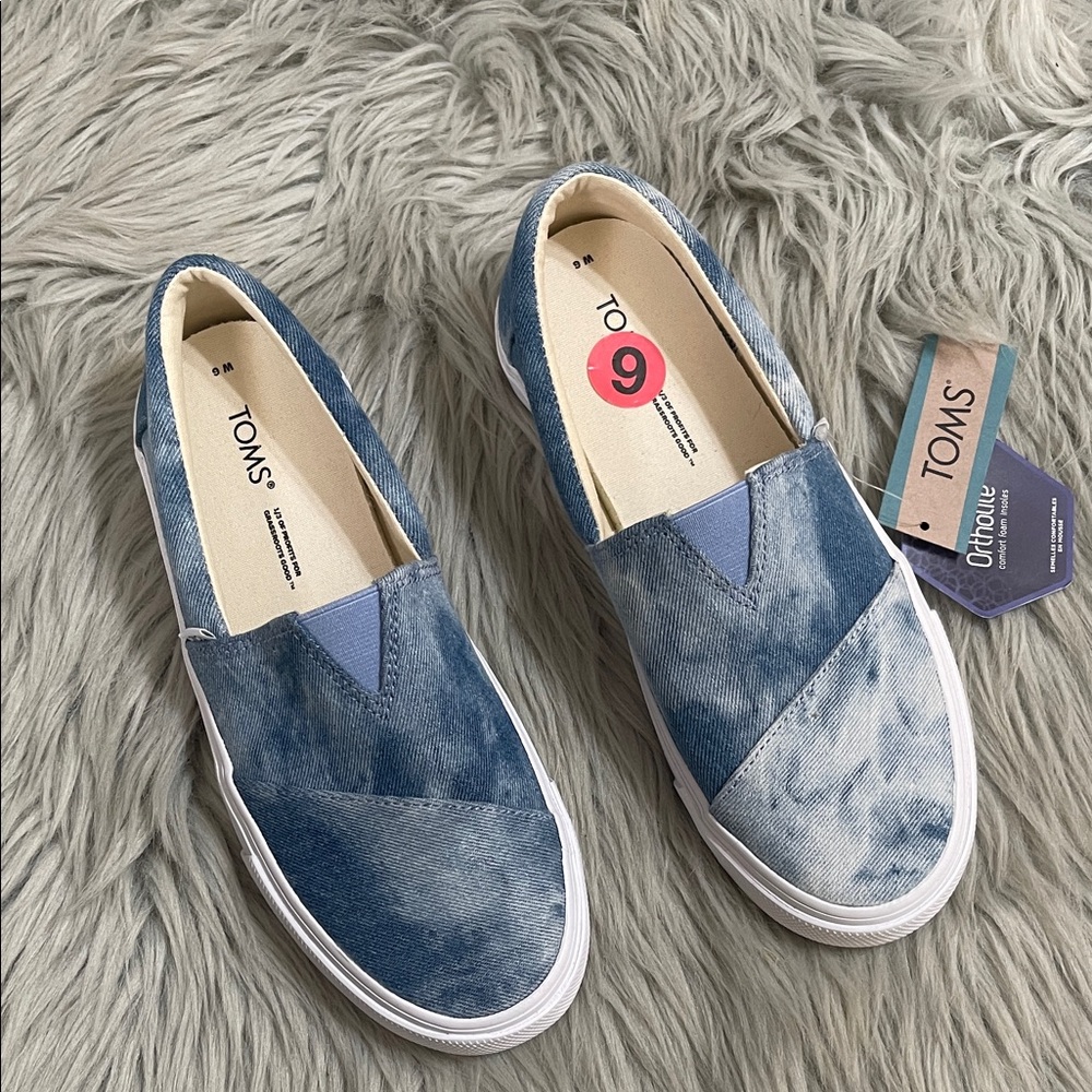 TOMS Washed Denim Casual Slip-Ons
